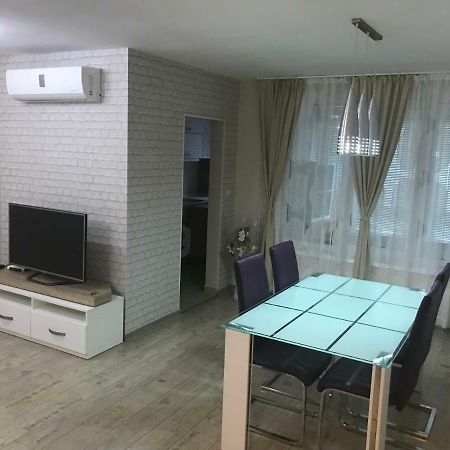 Apartment Dea Burgas Bagian luar foto