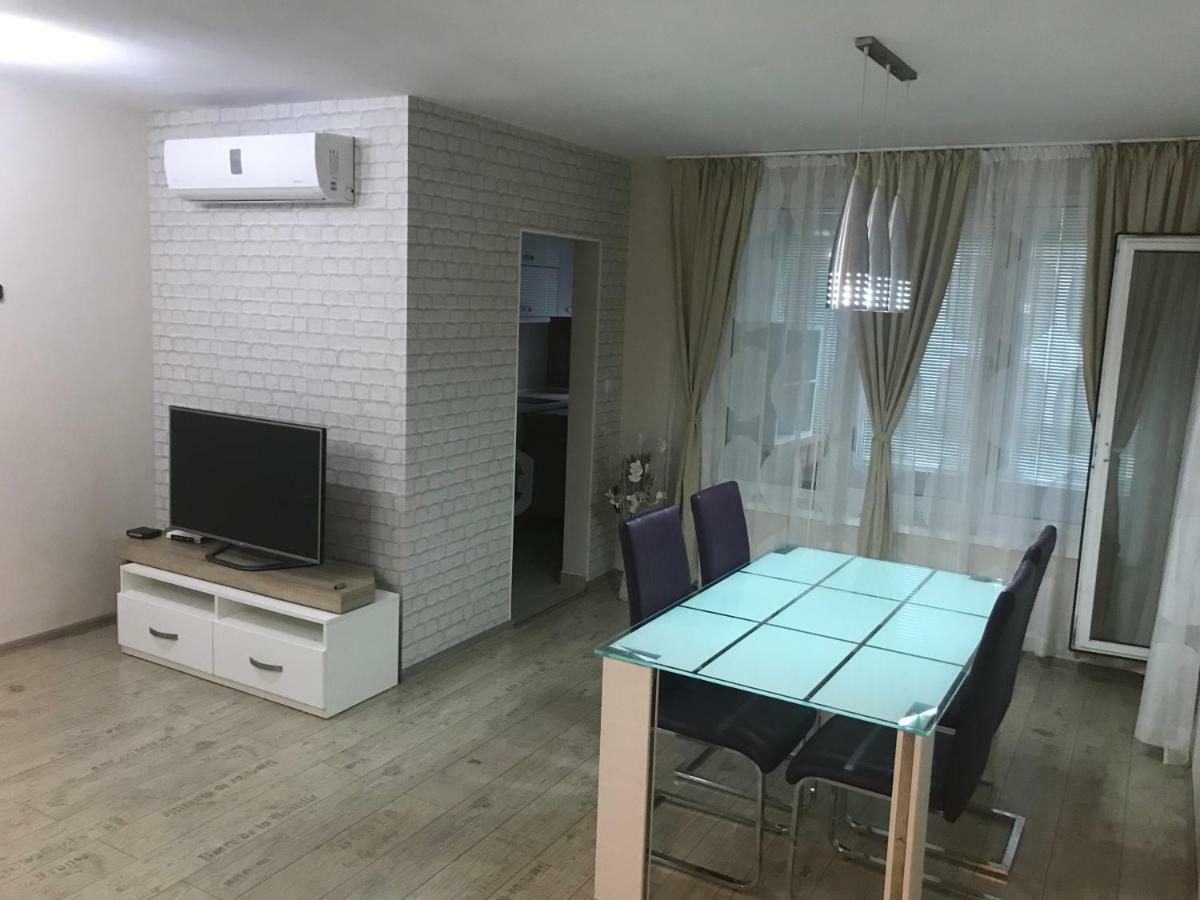 Apartment Dea Burgas Bagian luar foto